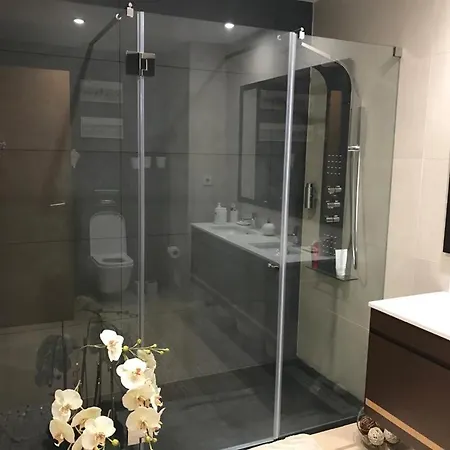 De Luxo Na アパート ポルティマン