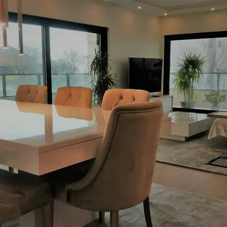 Lägenhet De Luxo Na *