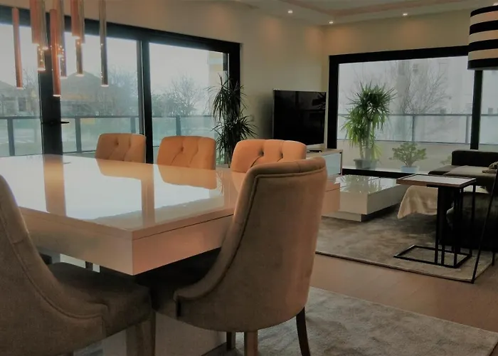Appartement De Luxo Na *